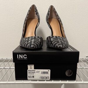 INC International Concepts Women's Black and White Patterned Heels